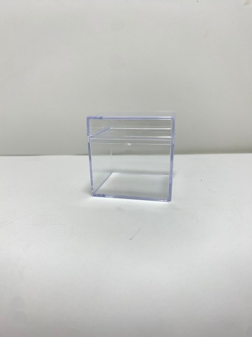 علب أكريلك_شكل مكعب_مقاس 4cm-قطعة12